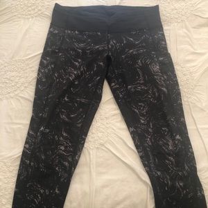Lululemon yoga pants
